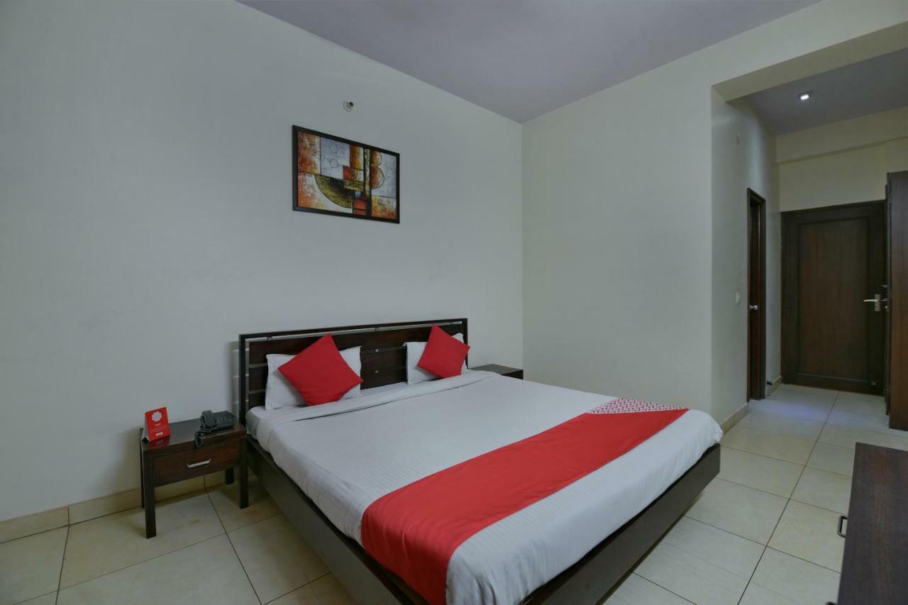 Oyo 4647 Hari Villa Holiday Home Jaipur Luaran gambar